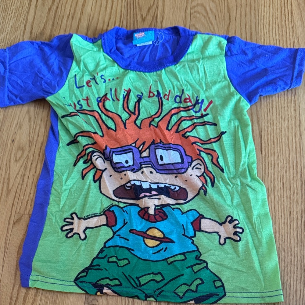 Nickelodeon Rugrats Chuckie Blue and Green Cartoon Character Tee
